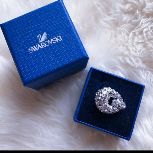 Swarovski Jewelry - COPY - Swarovski crystal cocktail ring